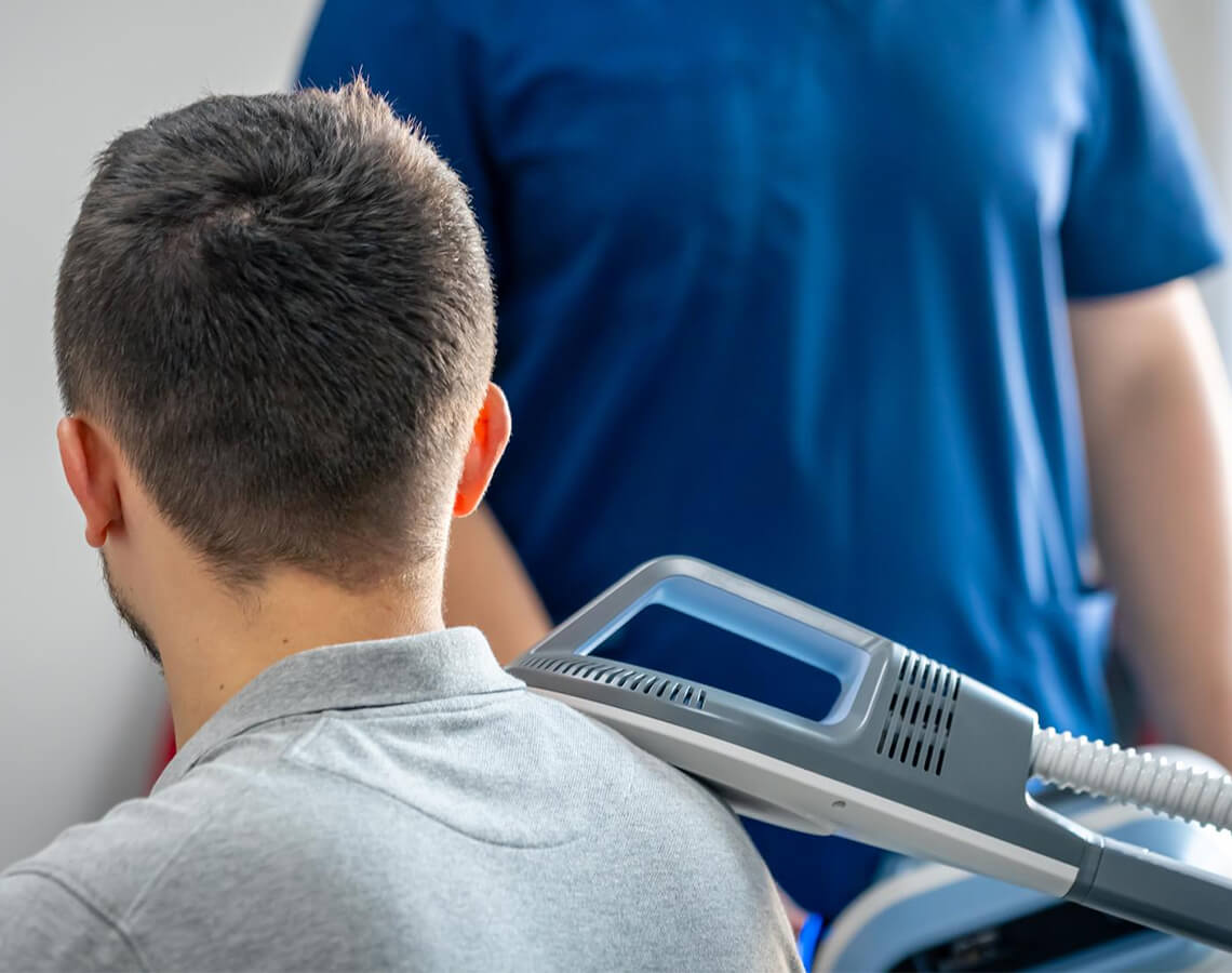 肩鈣化性或 非鈣化性肌腱炎 （五十肩）